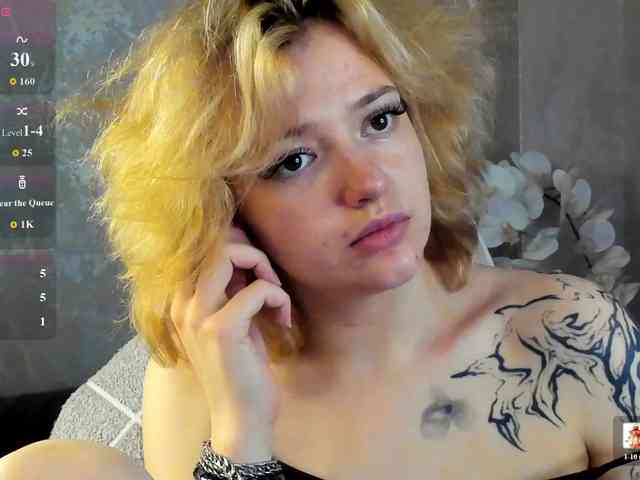 LunaaBee webcam