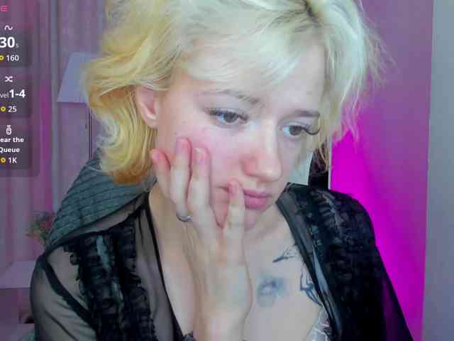 LunaaBee webcam