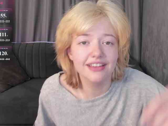 LunaaBee webcam