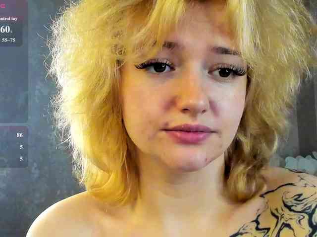 LunaaBee webcam