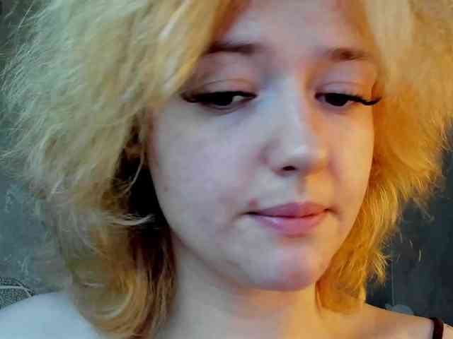 LunaaBee webcam