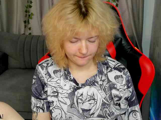 LunaaBee webcam
