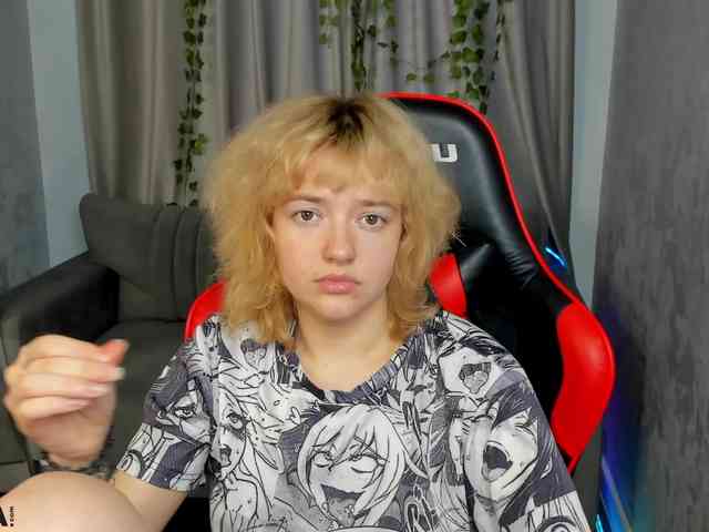 LunaaBee webcam