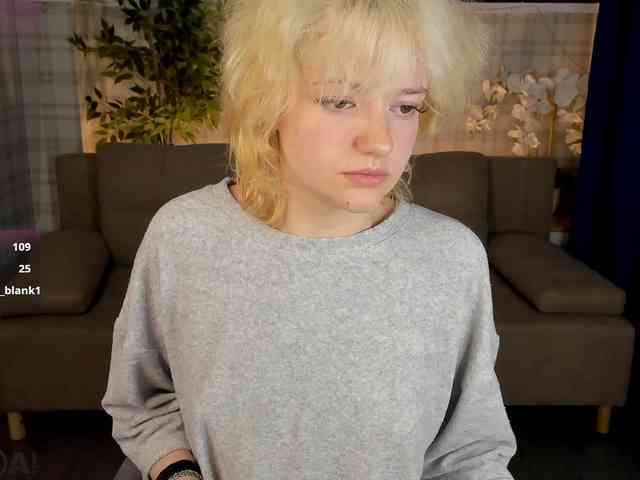 LunaaBee webcam