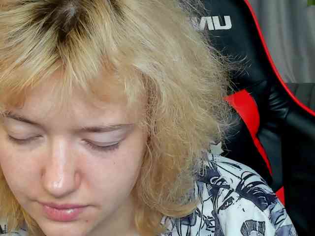LunaaBee webcam
