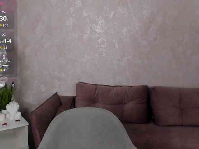 LunaaBee webcam