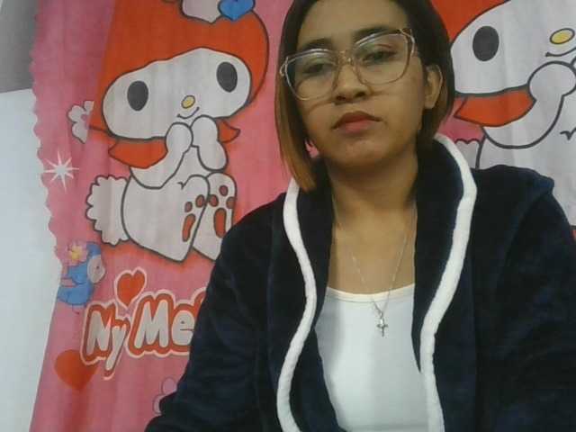 Lunah1a live cam on BongaCams