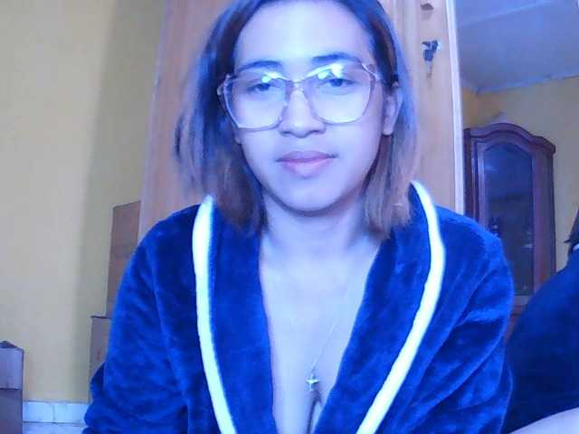 Lunah1a live cam on BongaCams