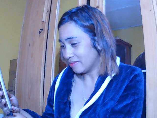 Lunah1a live cam on BongaCams