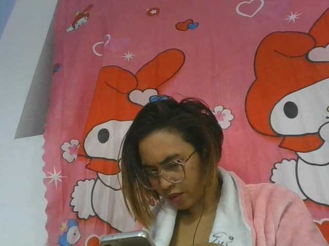 Lunah1a live cam on BongaCams