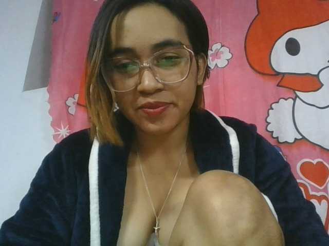 Lunah1a live cam on BongaCams