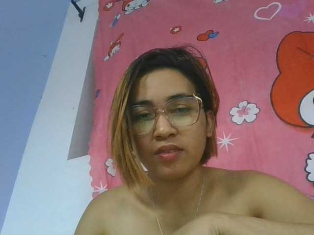 Lunah1a live cam on BongaCams