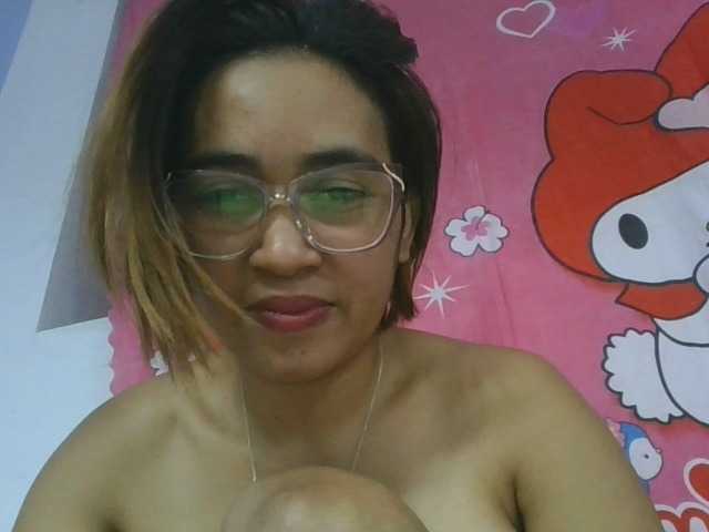 Lunah1a live cam on BongaCams