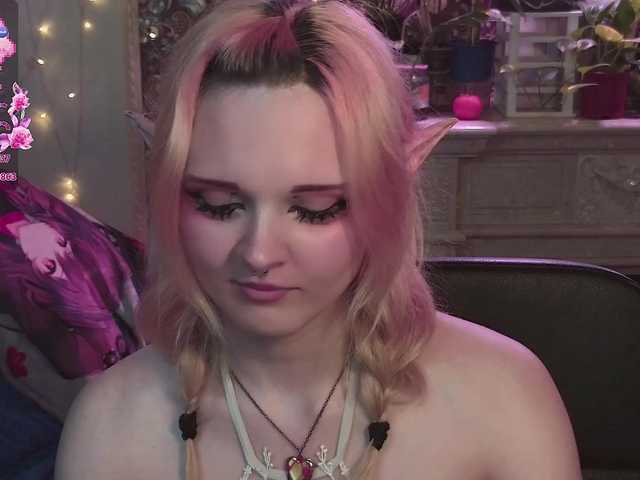 DoubleBubble live cam on BongaCams