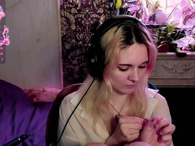 DoubleBubble live cam on BongaCams