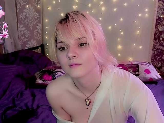 DoubleBubble live cam on BongaCams