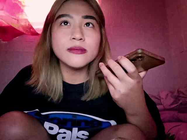 ShoshanaKeirns webcam