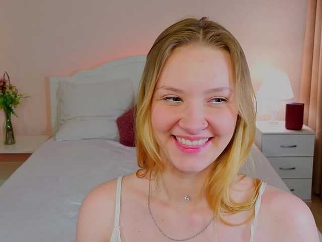 StaceyyJones live cam on BongaCams