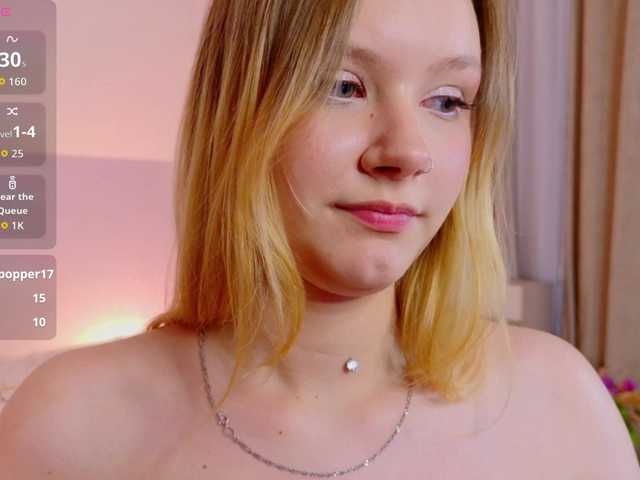 StaceyyJones live cam on BongaCams