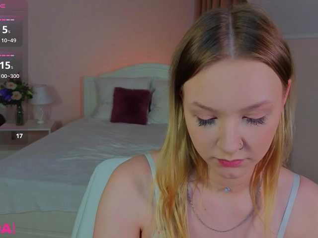StaceyyJones live cam on BongaCams