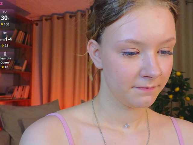 StaceyyJones live cam