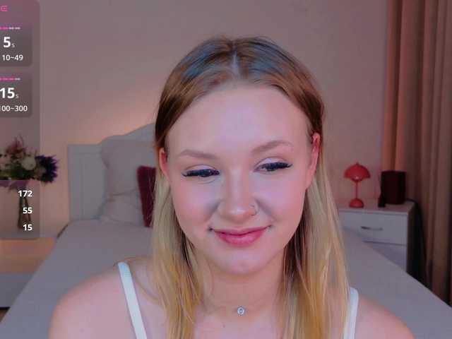 StaceyyJones live cam on BongaCams