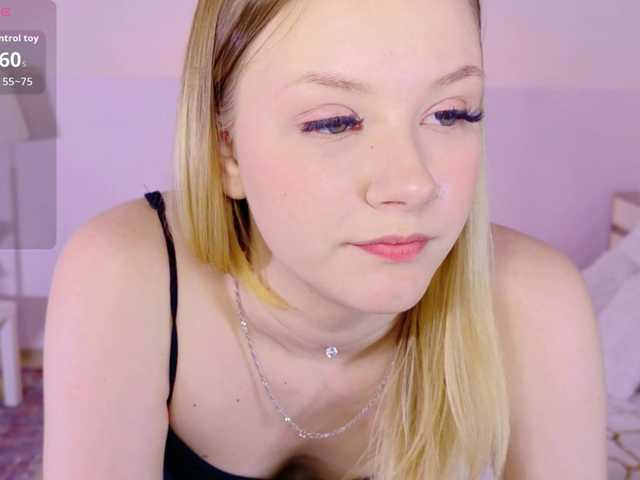 StaceyyJones live cam on BongaCams