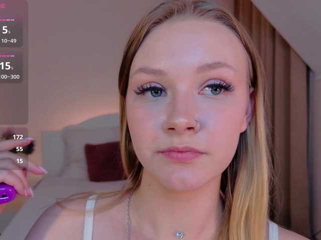 StaceyyJones live cam on BongaCams