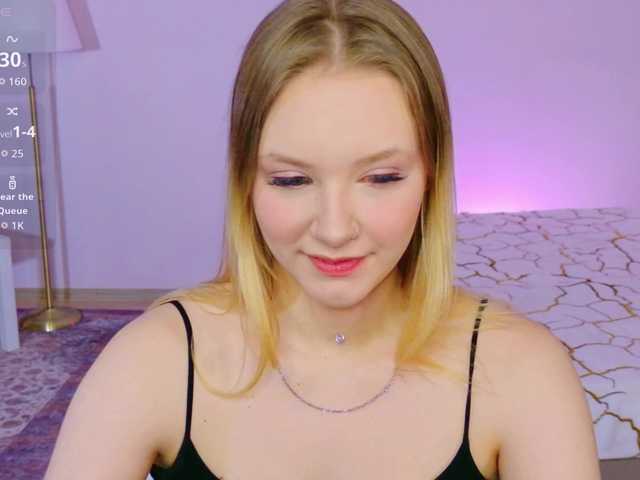 StaceyyJones live cam on BongaCams