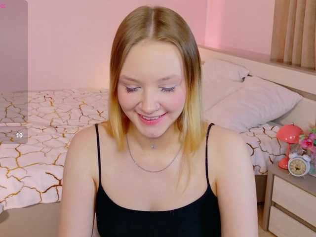 StaceyyJones live cam on BongaCams