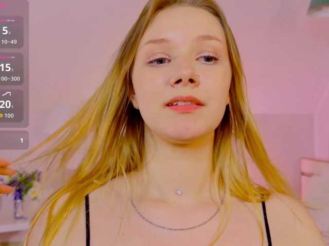 StaceyyJones live cam on BongaCams