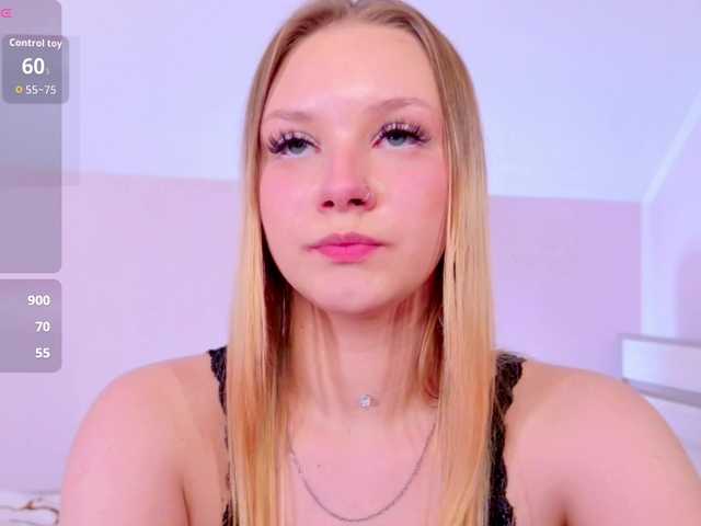 StaceyyJones live cam on BongaCams