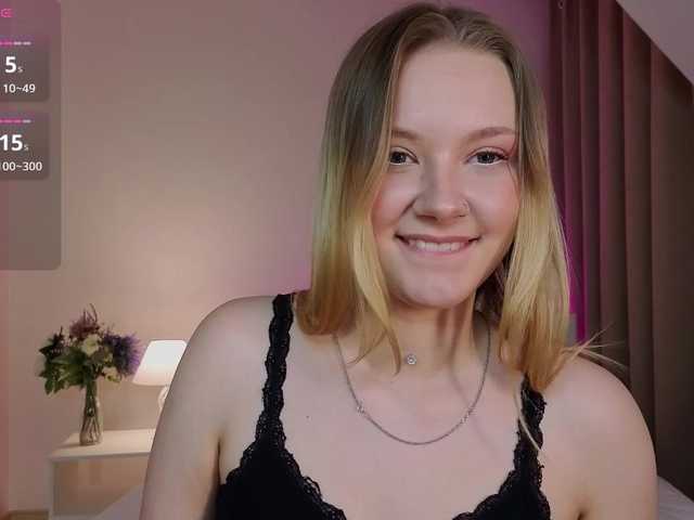 StaceyyJones live cam on BongaCams