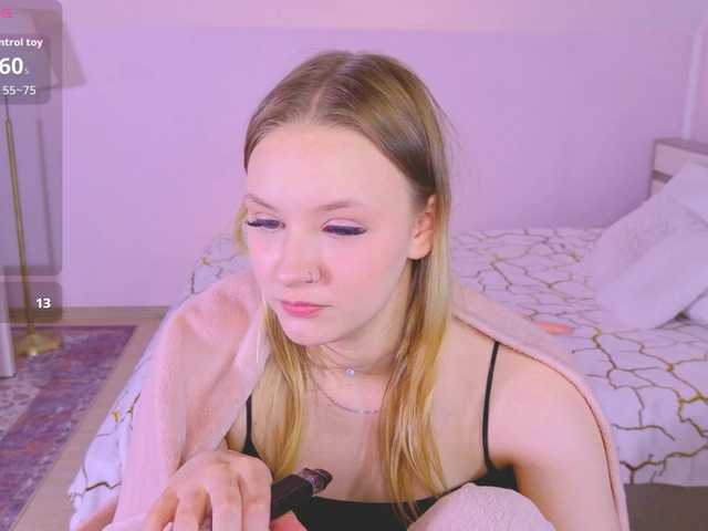 StaceyyJones live cam on BongaCams