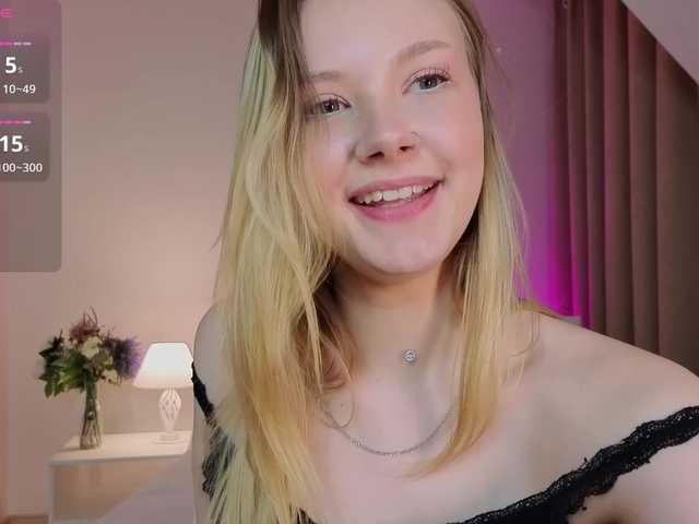 StaceyyJones live cam on BongaCams