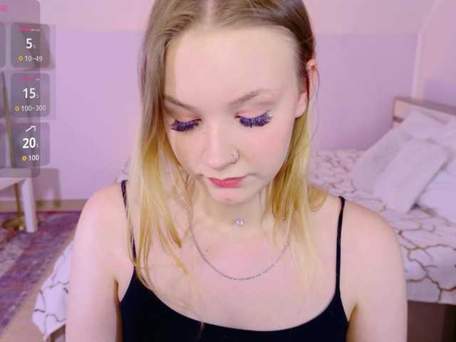 StaceyyJones live cam on BongaCams