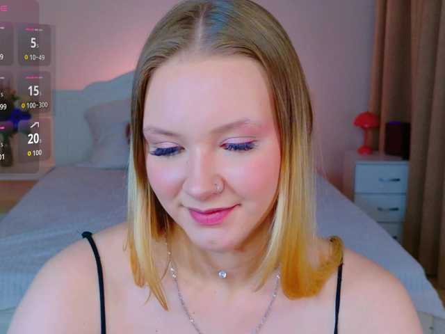 StaceyyJones live cam on BongaCams