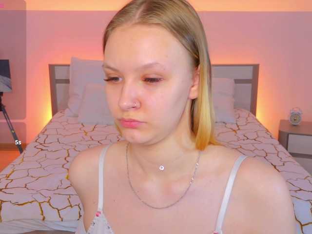 StaceyyJones live cam on BongaCams