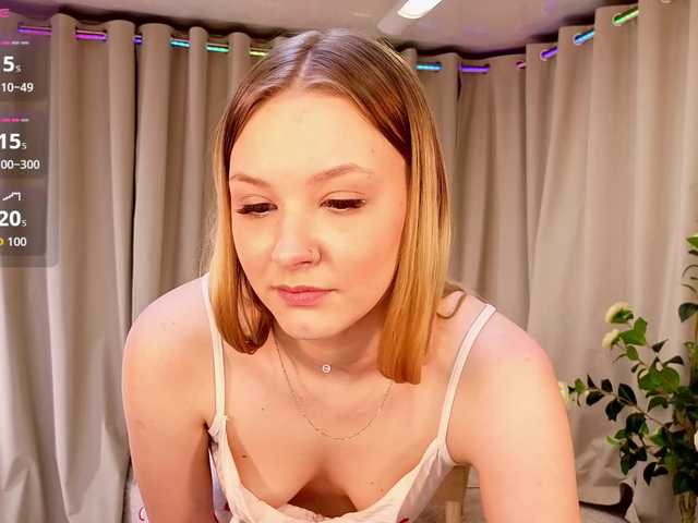 StaceyyJones live cam on BongaCams