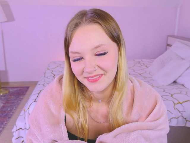 StaceyyJones live cam on BongaCams