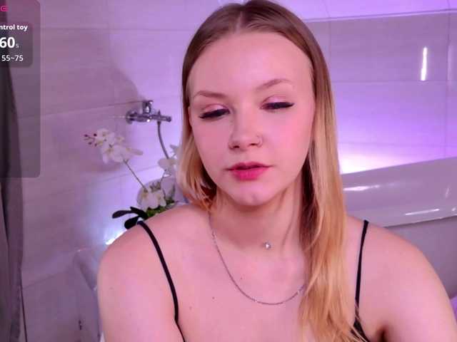 StaceyyJones live cam on BongaCams
