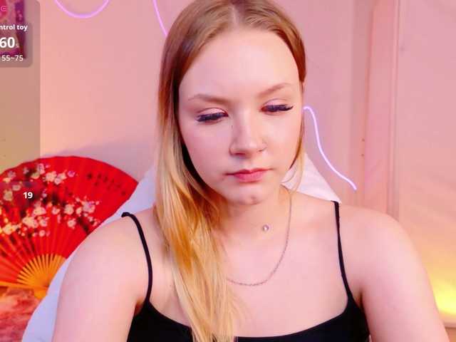 StaceyyJones live cam on BongaCams