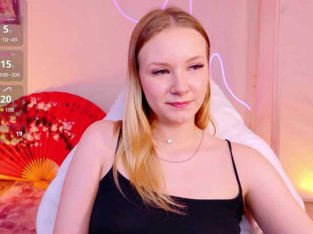 StaceyyJones live cam on BongaCams