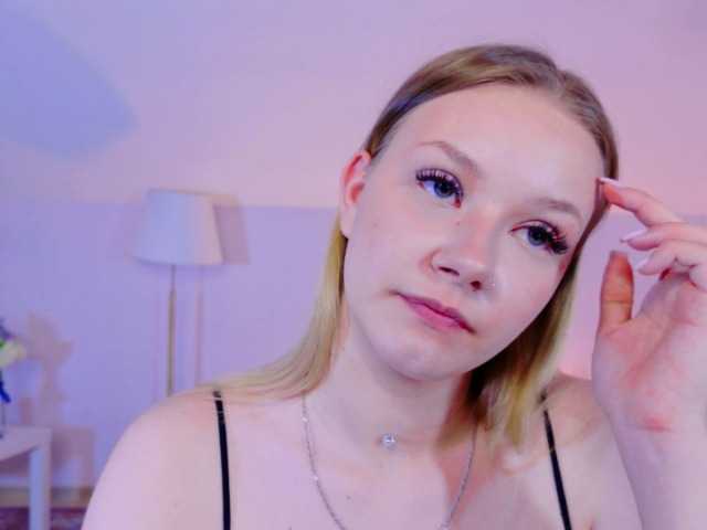 StaceyyJones live cam on BongaCams