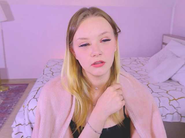 StaceyyJones live cam on BongaCams