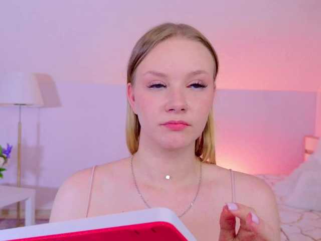StaceyyJones live cam on BongaCams
