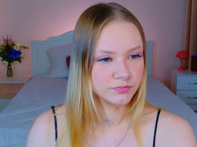 StaceyyJones live cam on BongaCams