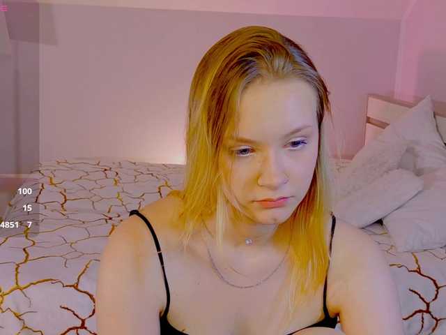 StaceyyJones live cam on BongaCams