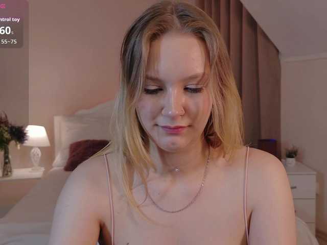 StaceyyJones live cam on BongaCams