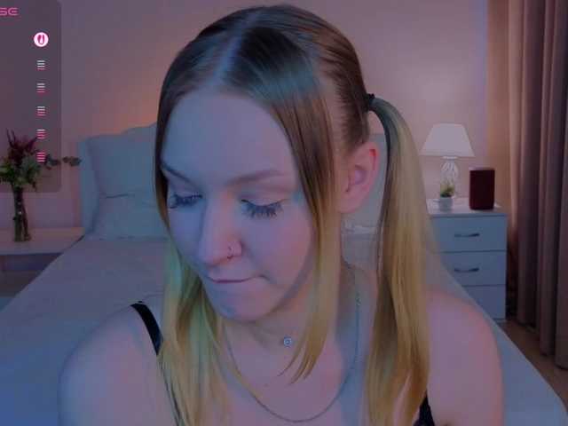 StaceyyJones live cam on BongaCams